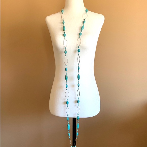 Long turquoise howlite boho necklace - Picture 2 of 5